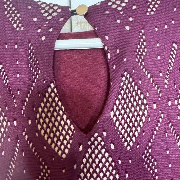 Renee C Shiloe Texture Knit Dress Womens XSP Purple Cut Out Design Lined Twirl - Picture 4 of 13